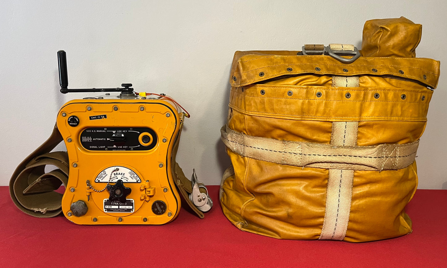 WW2 U.S Army Air Force USAAF “Gibson Girl” SCR-578 Survival Radio Transmitter Set