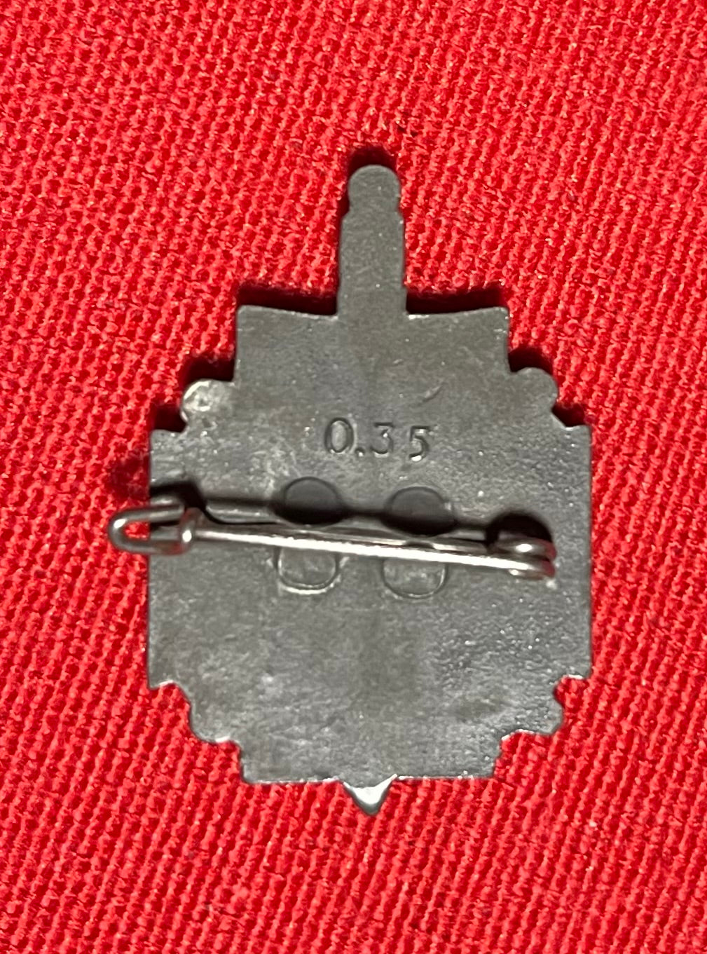 WW2 German WHW Winterhilfswerk Veteran’s Fund Raising Day Badge