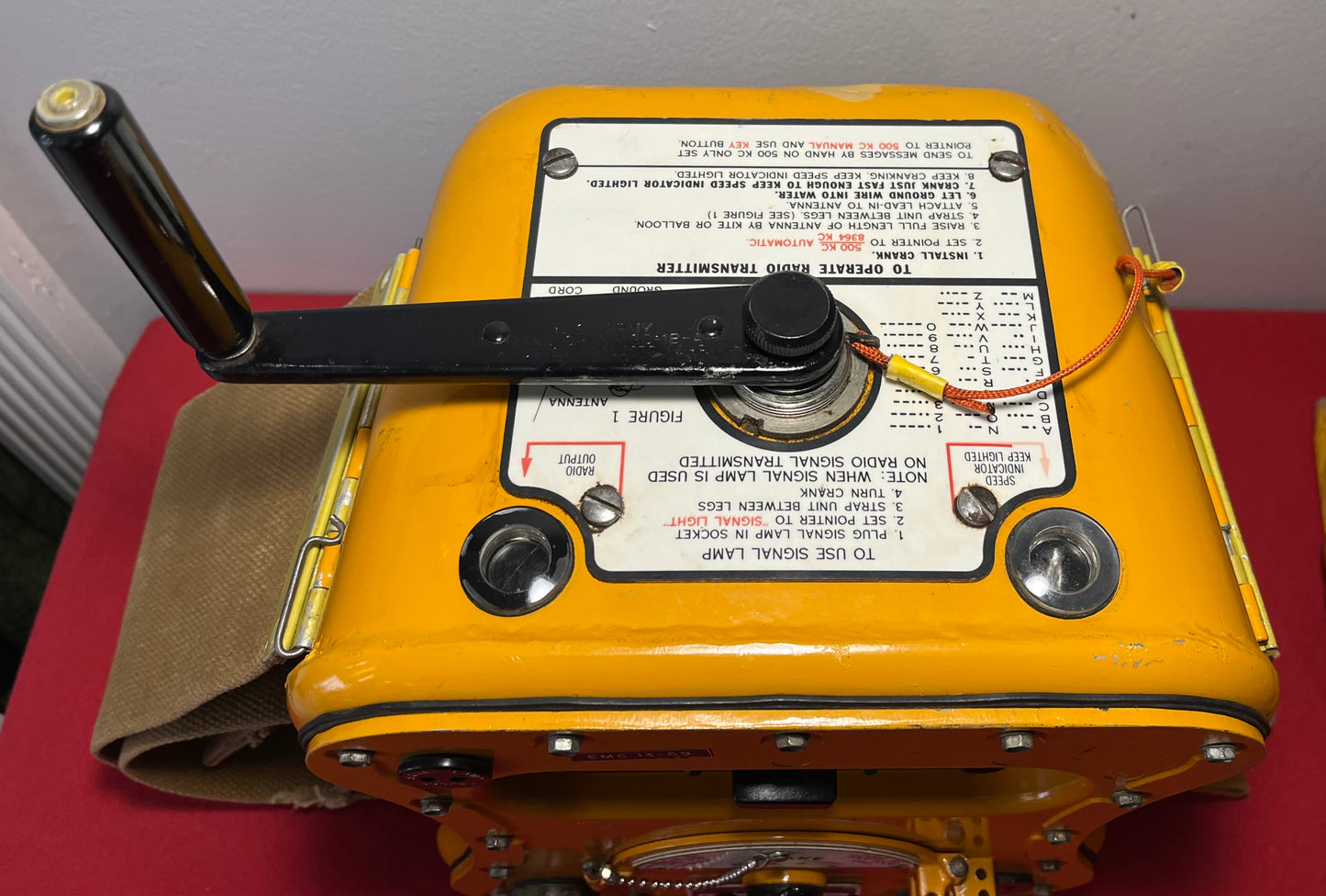 WW2 U.S Army Air Force USAAF “Gibson Girl” SCR-578 Survival Radio Transmitter Set