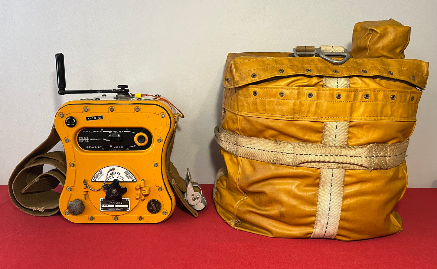 WW2 U.S Army Air Force USAAF “Gibson Girl” SCR-578 Survival Radio Transmitter Set