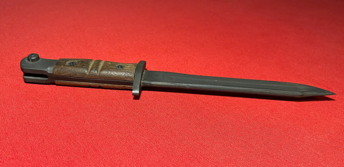 Original British WWI P1913 Enfield Bayonet by Remington with Scabbard / Cutdown for French-Indochina War (French Army Use)