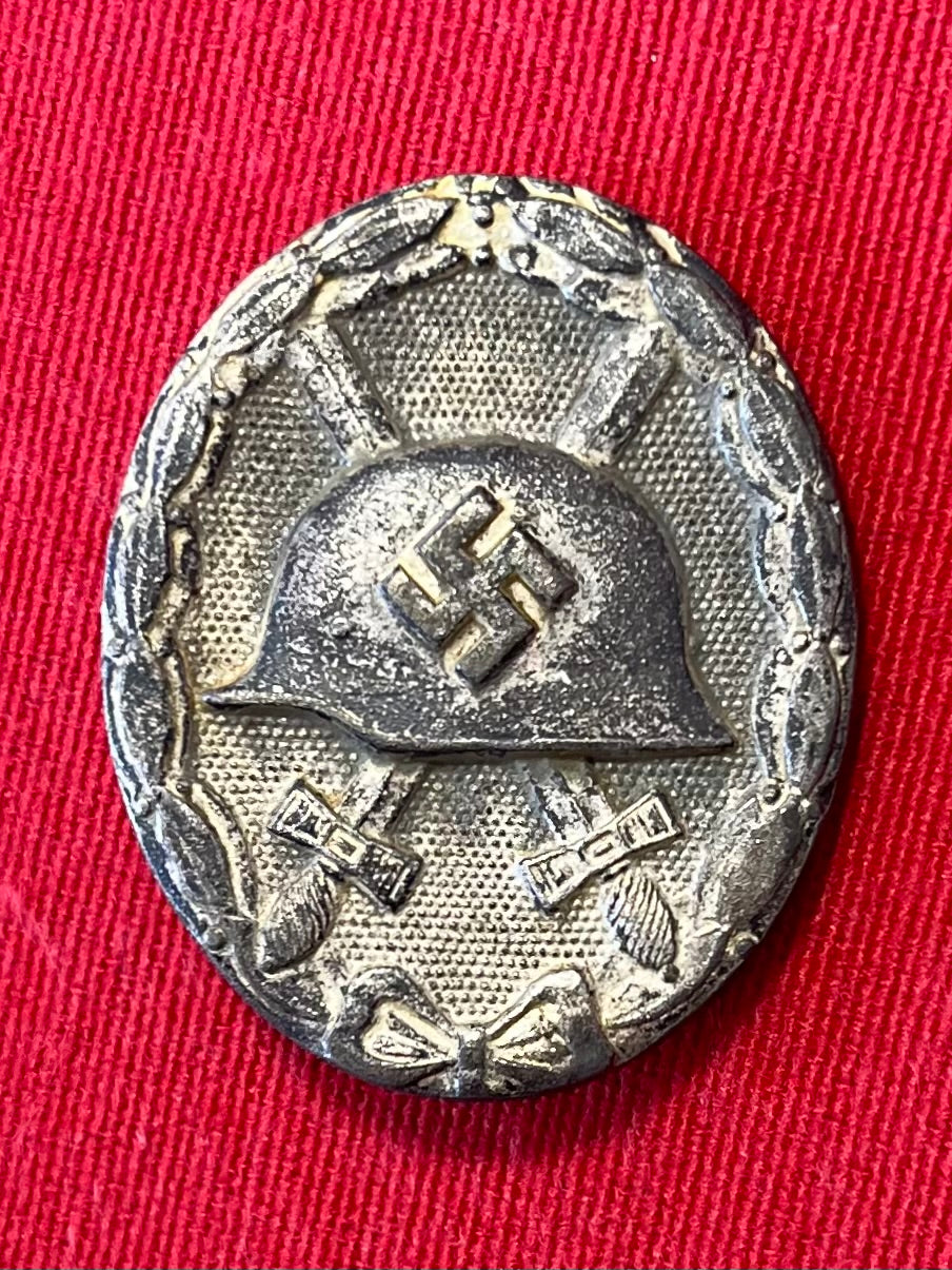 WW2 German 1939 Silver Wound Badge Maker Marked “100”