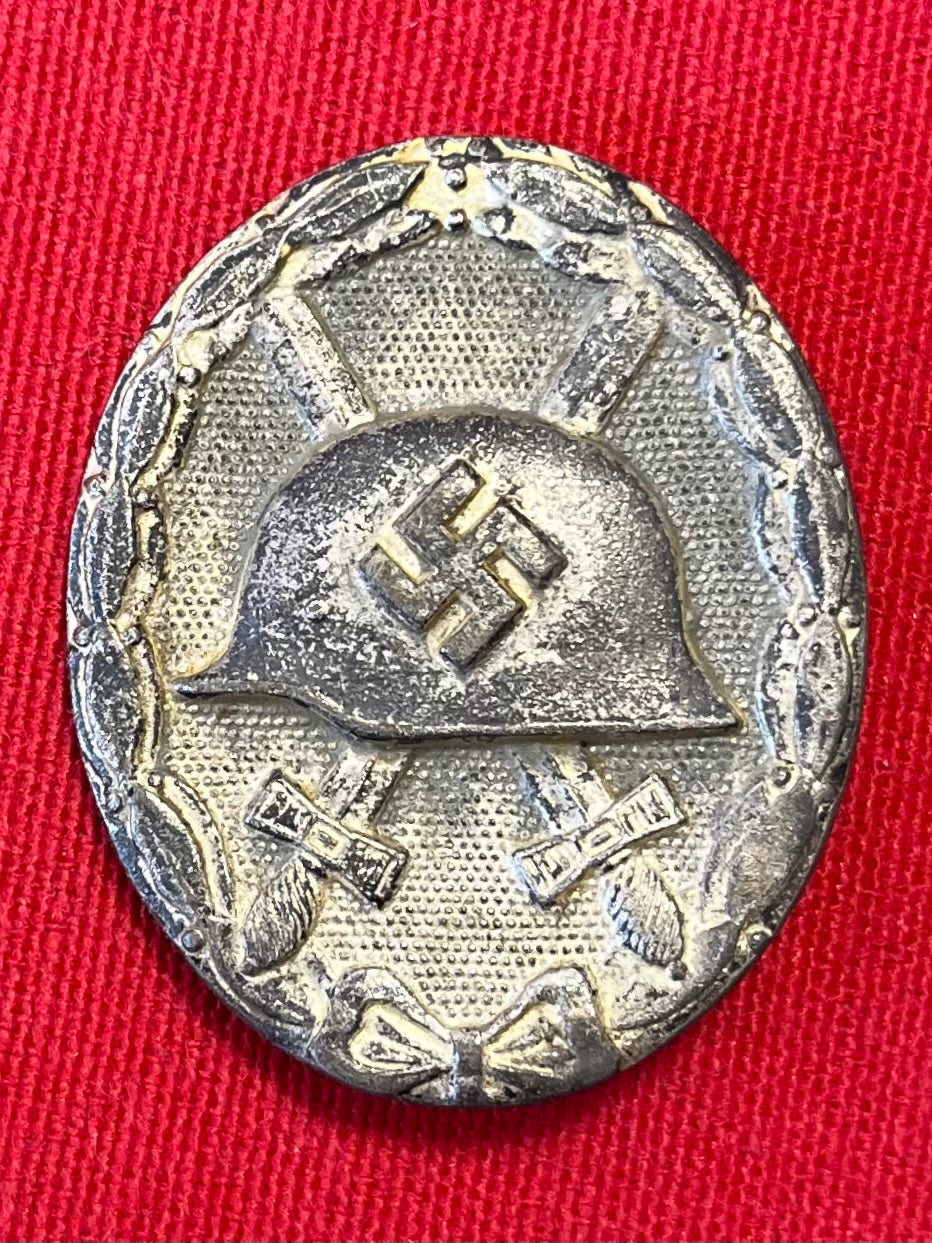 WW2 German 1939 Silver Wound Badge Maker Marked “100”