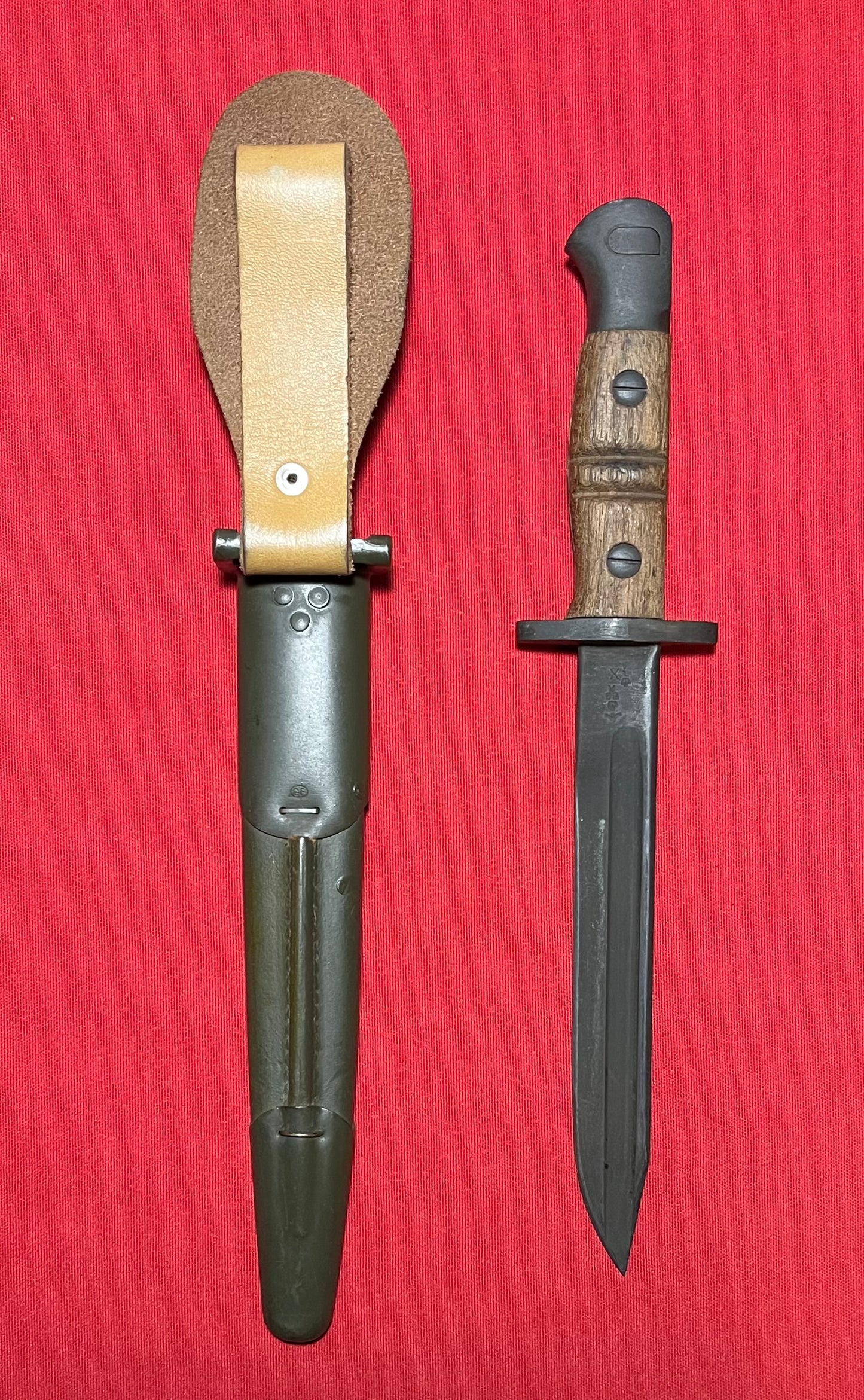 Original British WWI P1913 Enfield Bayonet by Remington with Scabbard / Cutdown for French-Indochina War (French Army Use)