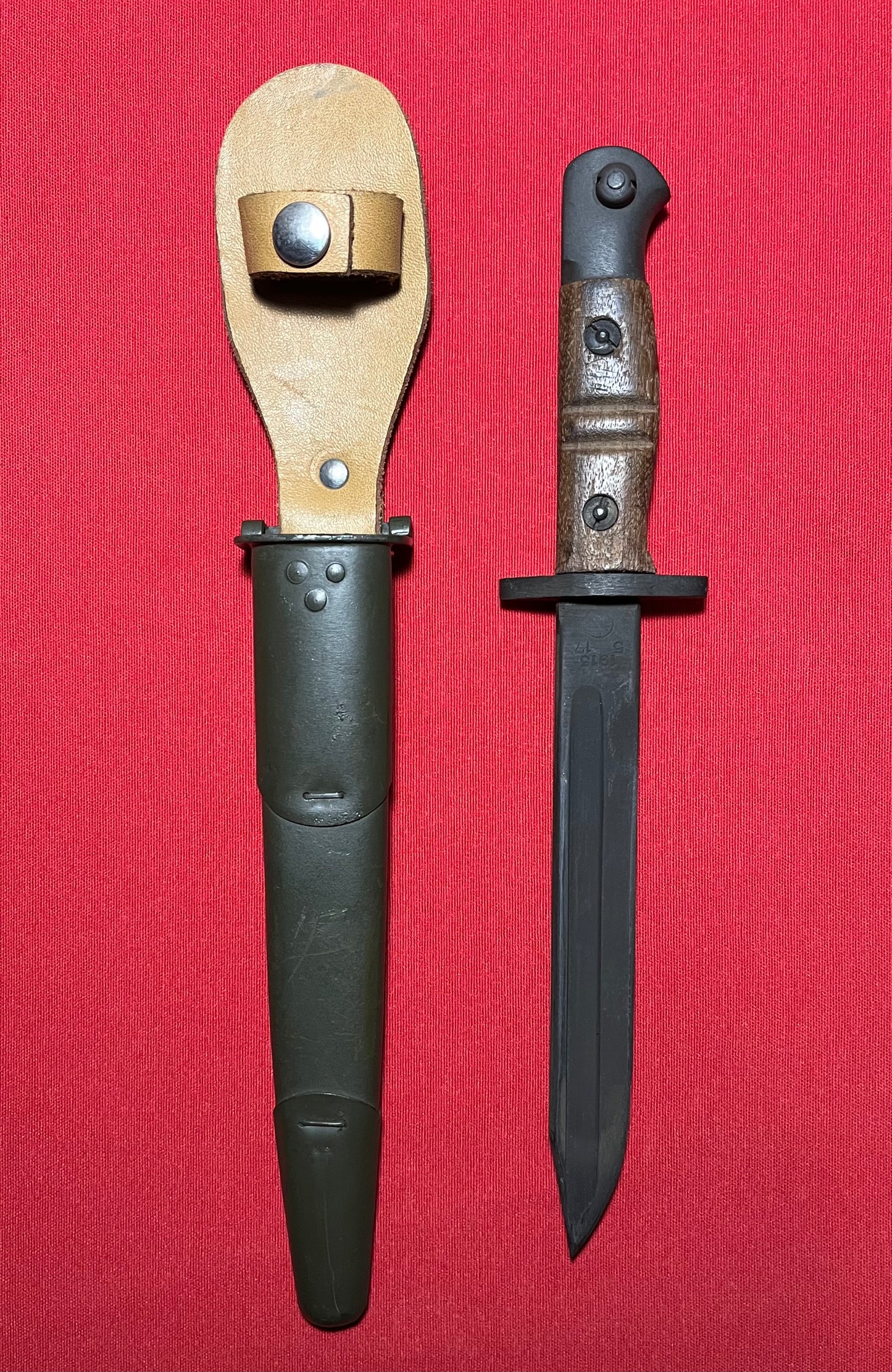 Original British WWI P1913 Enfield Bayonet by Remington with Scabbard / Cutdown for French-Indochina War (French Army Use)