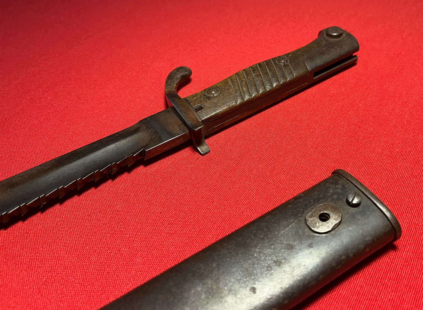 WW1 GERMAN M1898 98/05 "High Ear" Sawback Butcher Bayonet & Scabbard by V.C Shilling