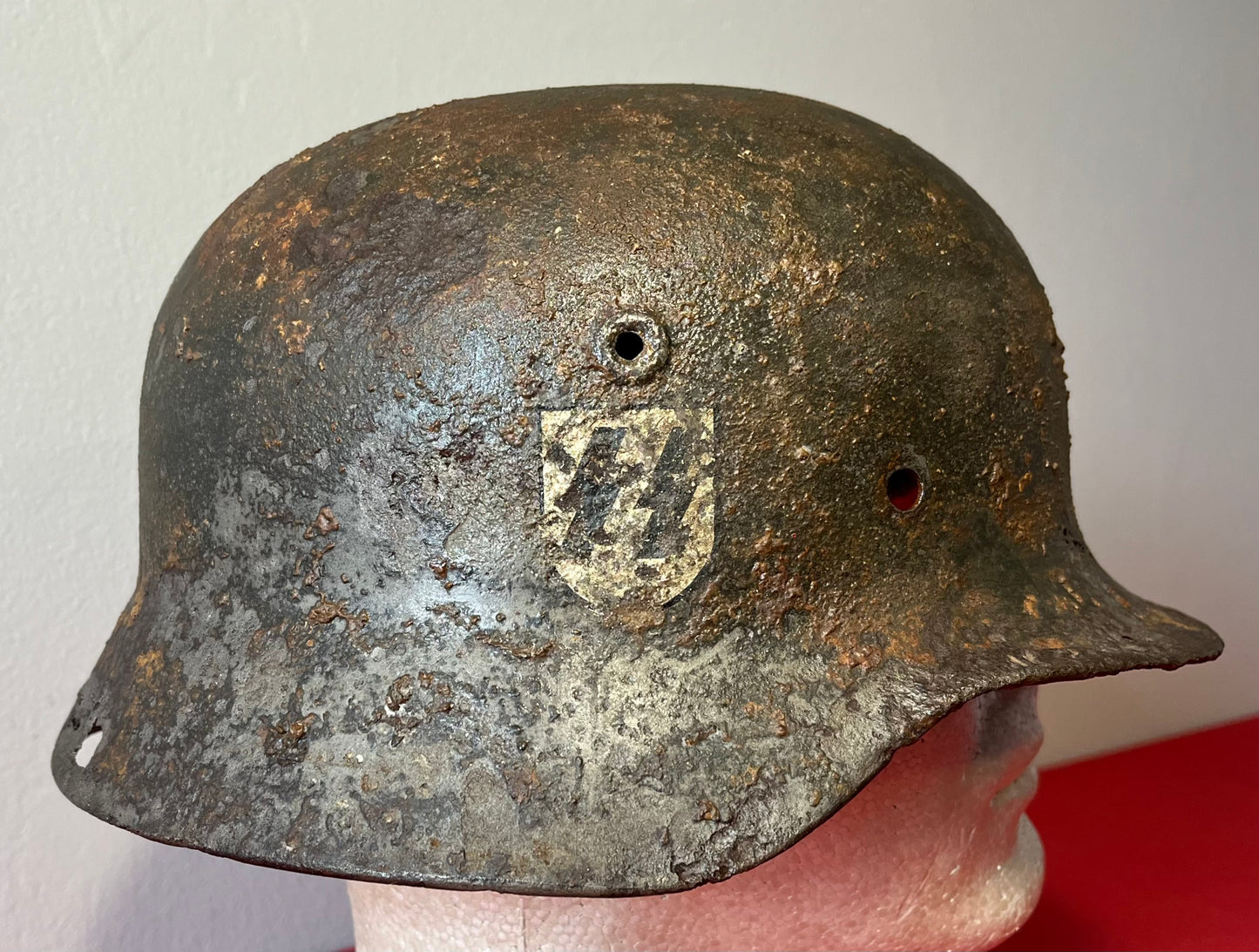 Original WW2 German Helmet Relic "Battlefield Pickup" Insignia Added